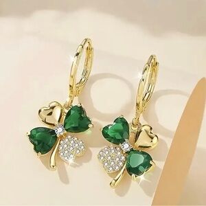 Elegant Gold and Green Clover Earrings